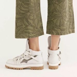 A.S. 98 White Bruce Oak Street Hiker Combat Boots BRAND NEW WITH TAGS SIZE 39.